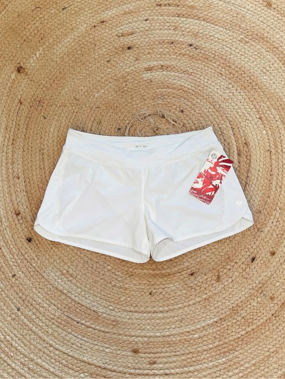 Lululemon NWT White Run Endura Athletic Shorts Size 8